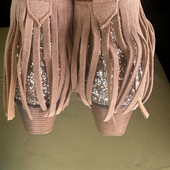 Fringe Glitter Ankle Boots - Silver and Tan - Picture 4 of 11